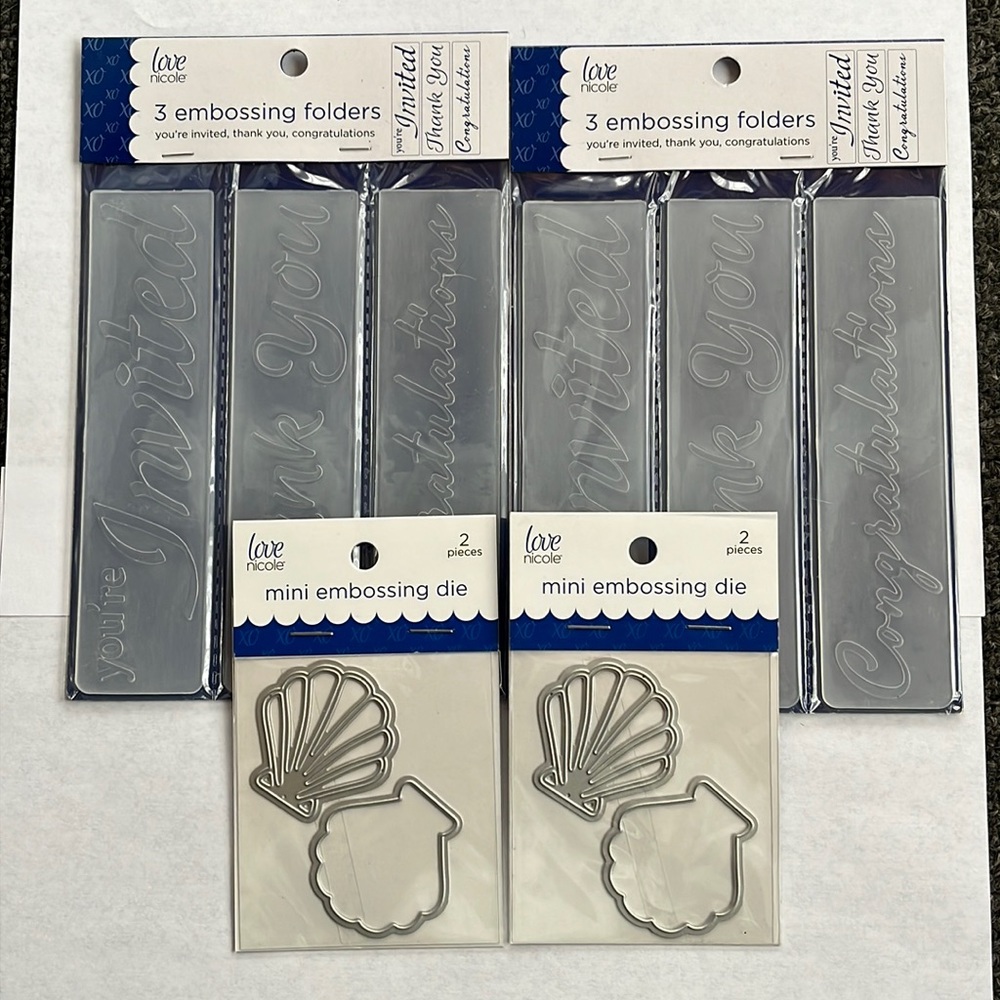 Love Nicole 2 Embossing Folders and 2 Mini Embossing Die